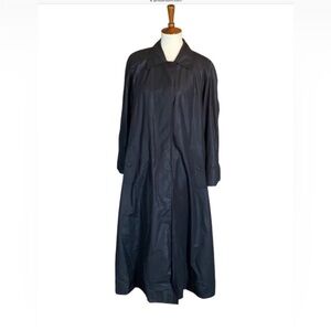 Aquascutum Women's black trench Coat Made in Canada Size 8